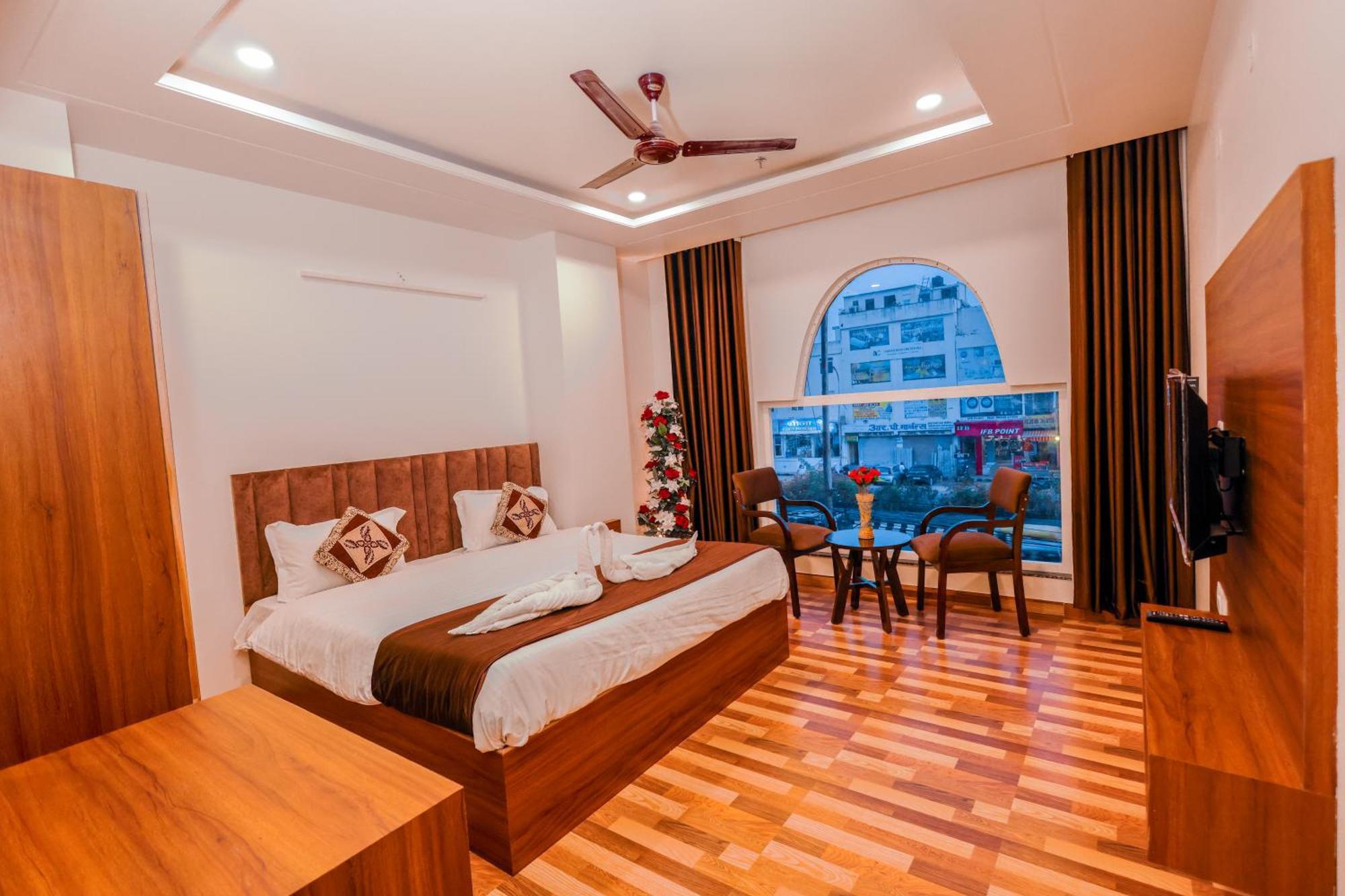 Lalita Palace 3*